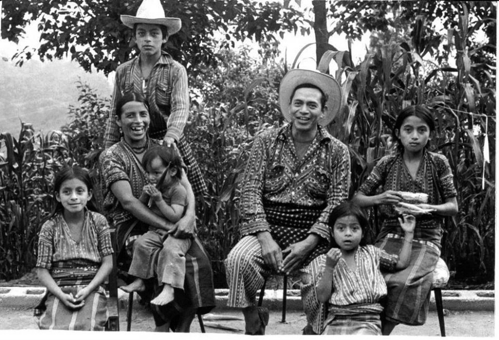 Agustín Xoquic, Elena Xoquic, Jenny Banks Bryant, 1976, Guatemala, Sololá