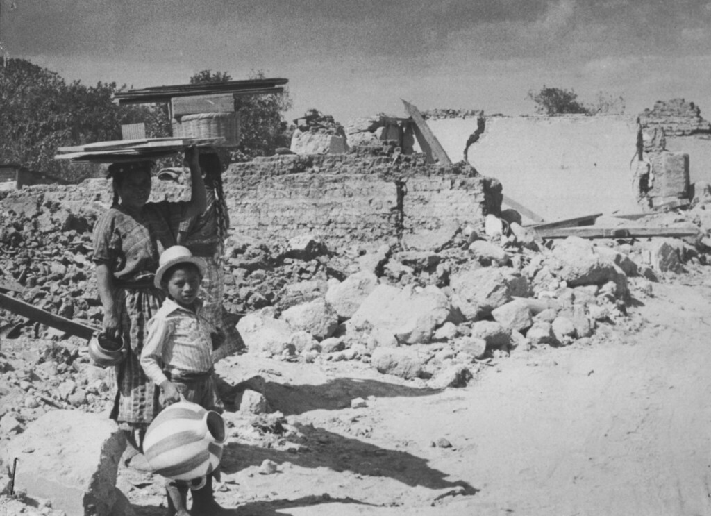 Peter Schweitzer, 1976, Guatemala, Disaster Relief